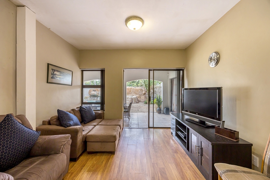 6 Bedroom Property for Sale in Sunset Beach Western Cape
